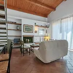 Guesthost - Duplex Charming La Farnia Appartement
