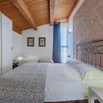 Guesthost - Duplex Charming La Farnia * Francolino