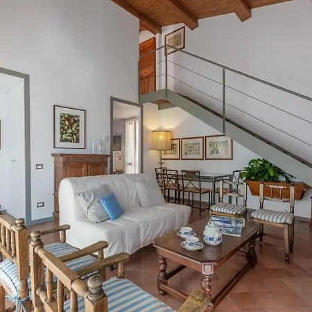 شقة Guesthost - Duplex Charming La Farnia *