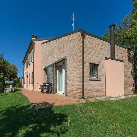 Guesthost - Duplex Charming La Farnia Apartment Francolino