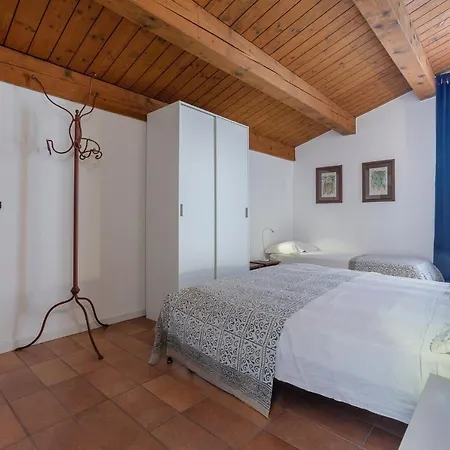 Guesthost - Duplex Charming La Farnia * Francolino