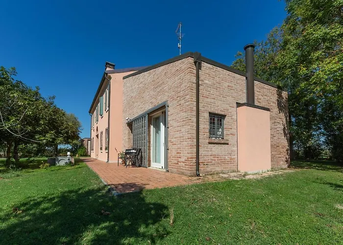 Guesthost - Duplex Charming La Farnia Apartment Francolino