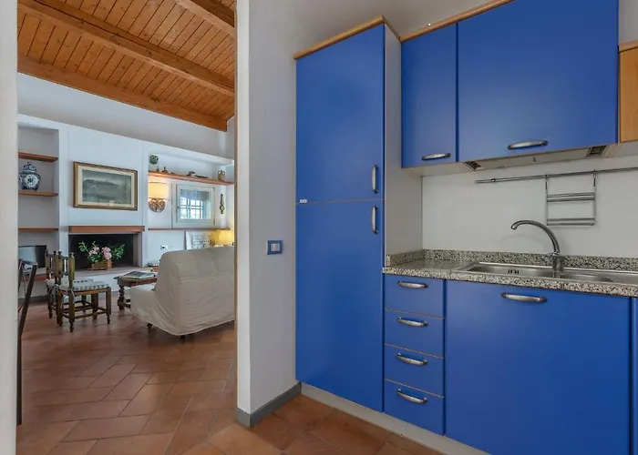 Guesthost - Duplex Charming La Farnia Apartment *