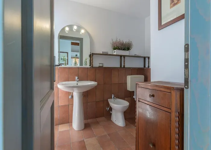 Guesthost - Duplex Charming La Farnia * Francolino